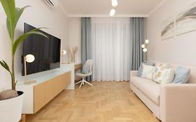 Bright Apartment Kasprzaka Warsaw Wola Near Metro Station By Noclegi Renters